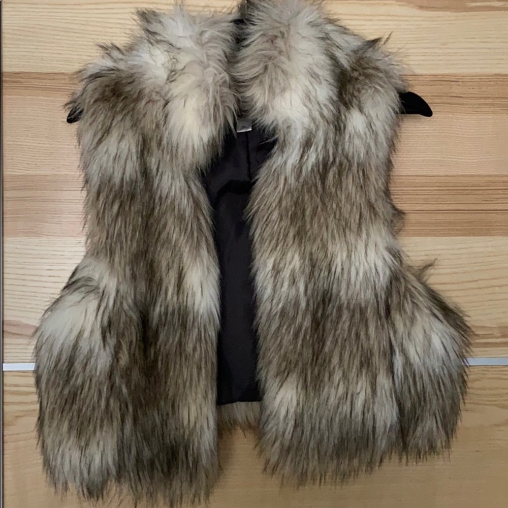 Faux fur vest - Medium
